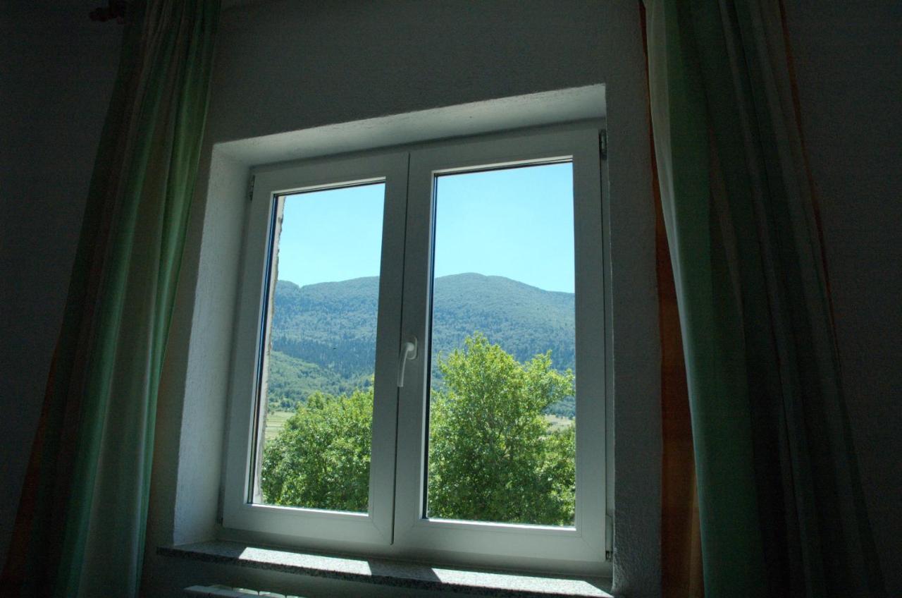 Apartman Juka Krasno Polje Exterior foto